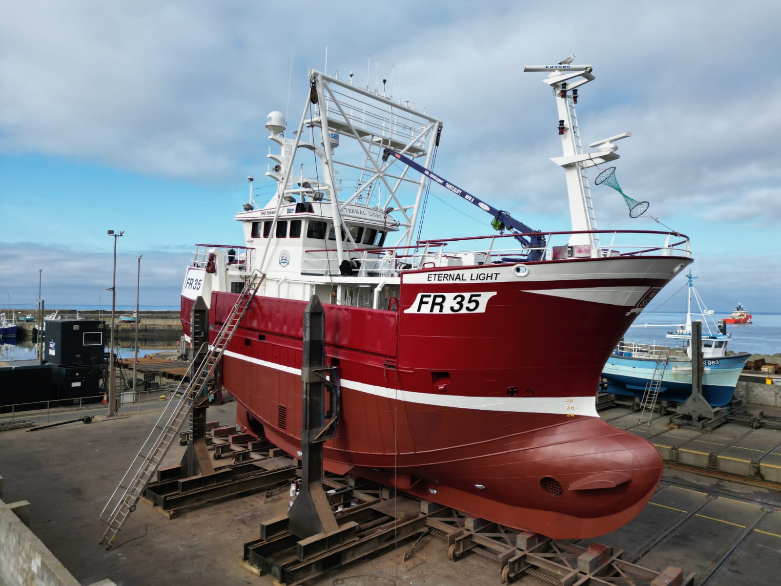 boat painting and restoration